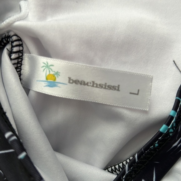 Beachsissi one piece NWOT - Picture 3 of 4